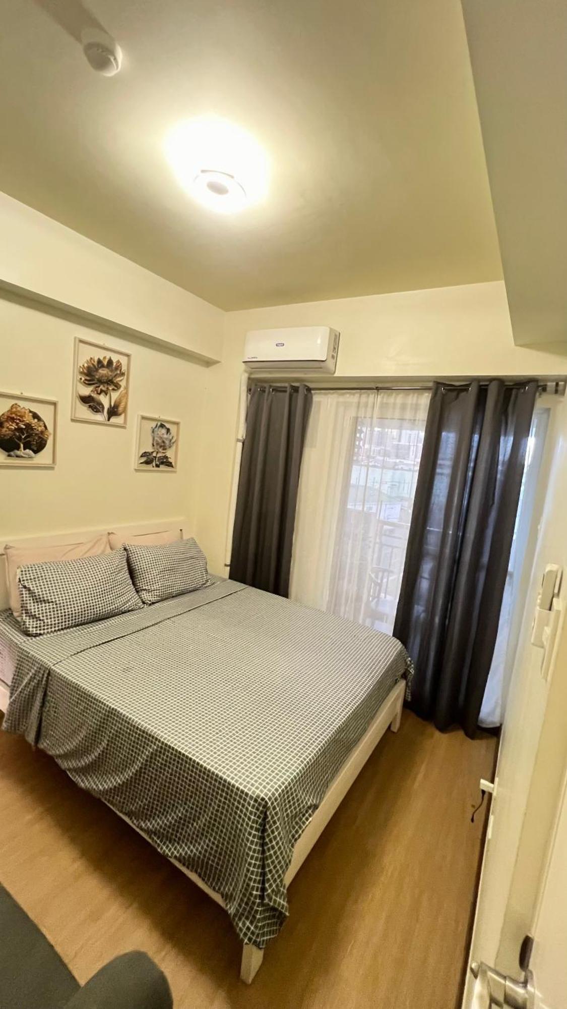 Brixton Place, Weston Tower マニラ市 エクステリア 写真